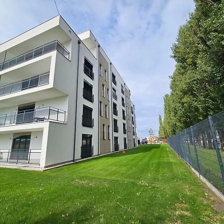 Harmonia Riva Apartman B11 Dunajská Streda Buitenkant foto
