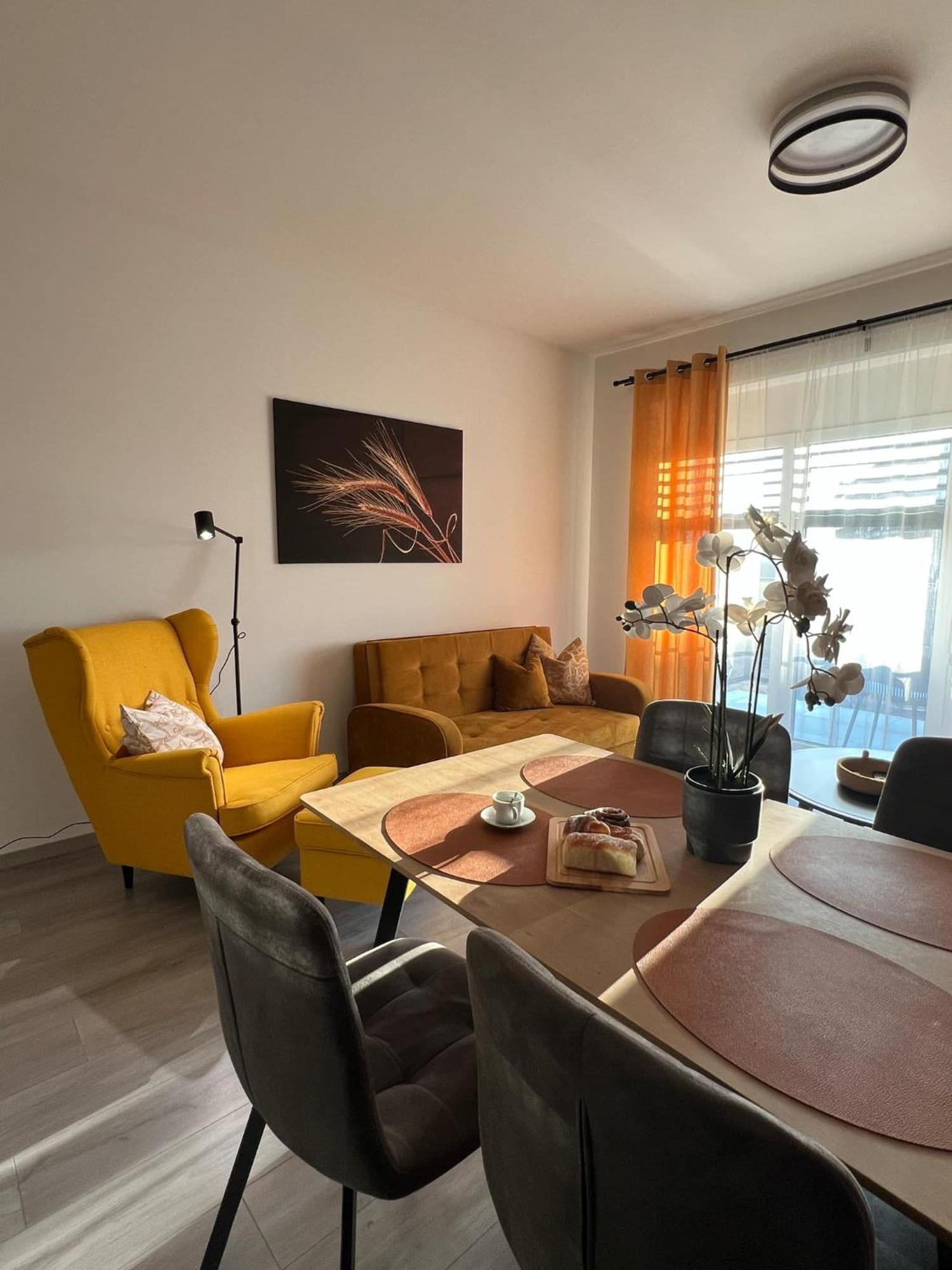 Harmonia Riva Apartman B11 Dunajská Streda Buitenkant foto